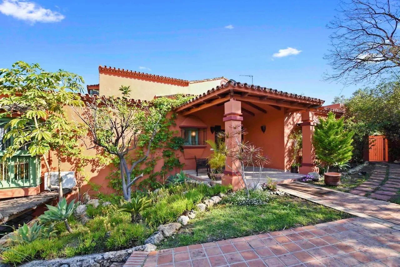 6 Bedrooms Villa With Private Pool And Enclosed Garden At Marbella 1 Km Away From The Beach