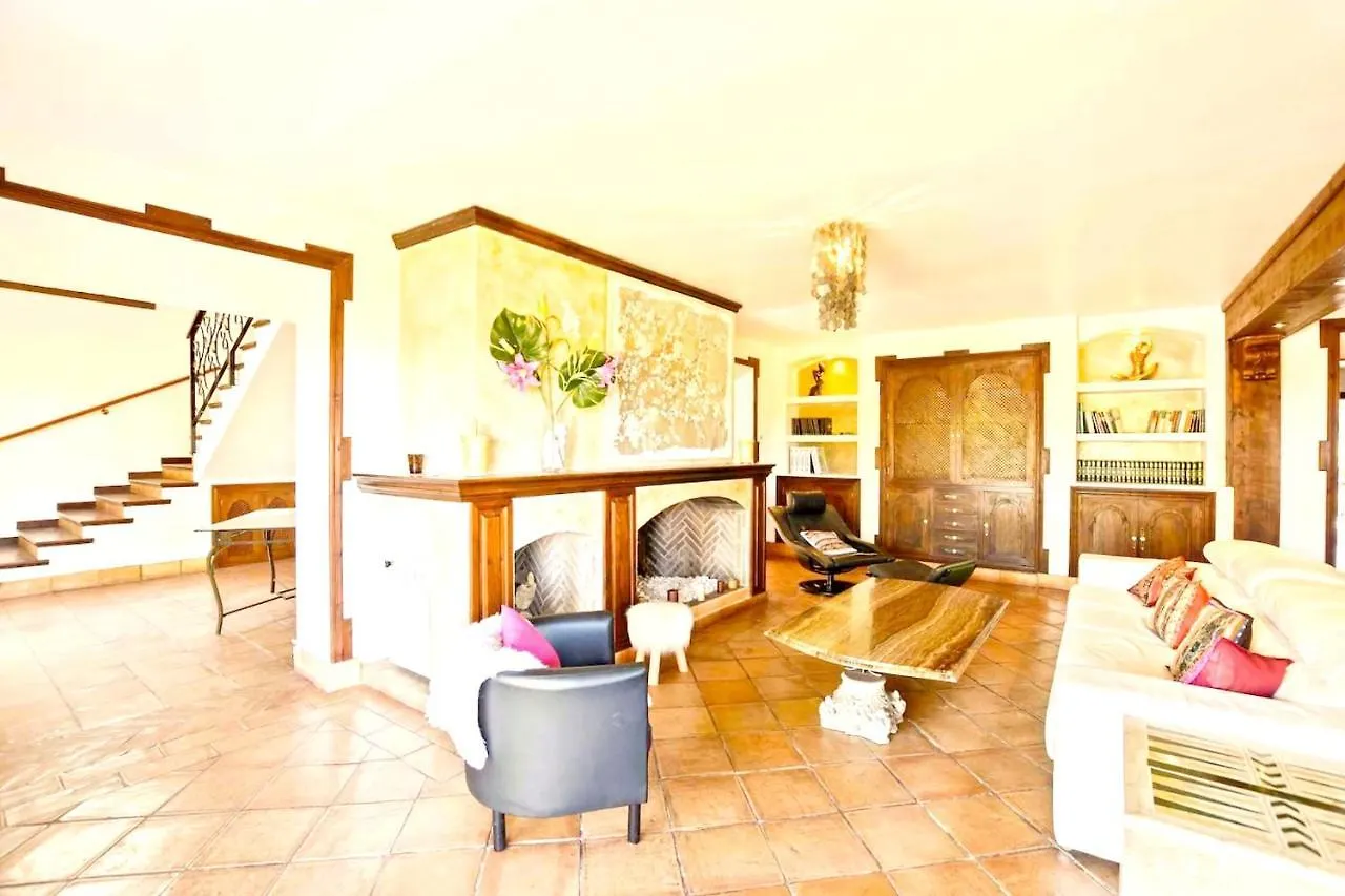 6 Bedrooms Villa With Private Pool And Enclosed Garden At Marbella 1 Km Away From The Beach